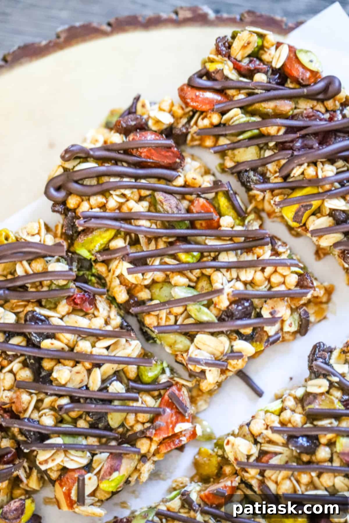 Healthy Nut & Fruit Granola Bars