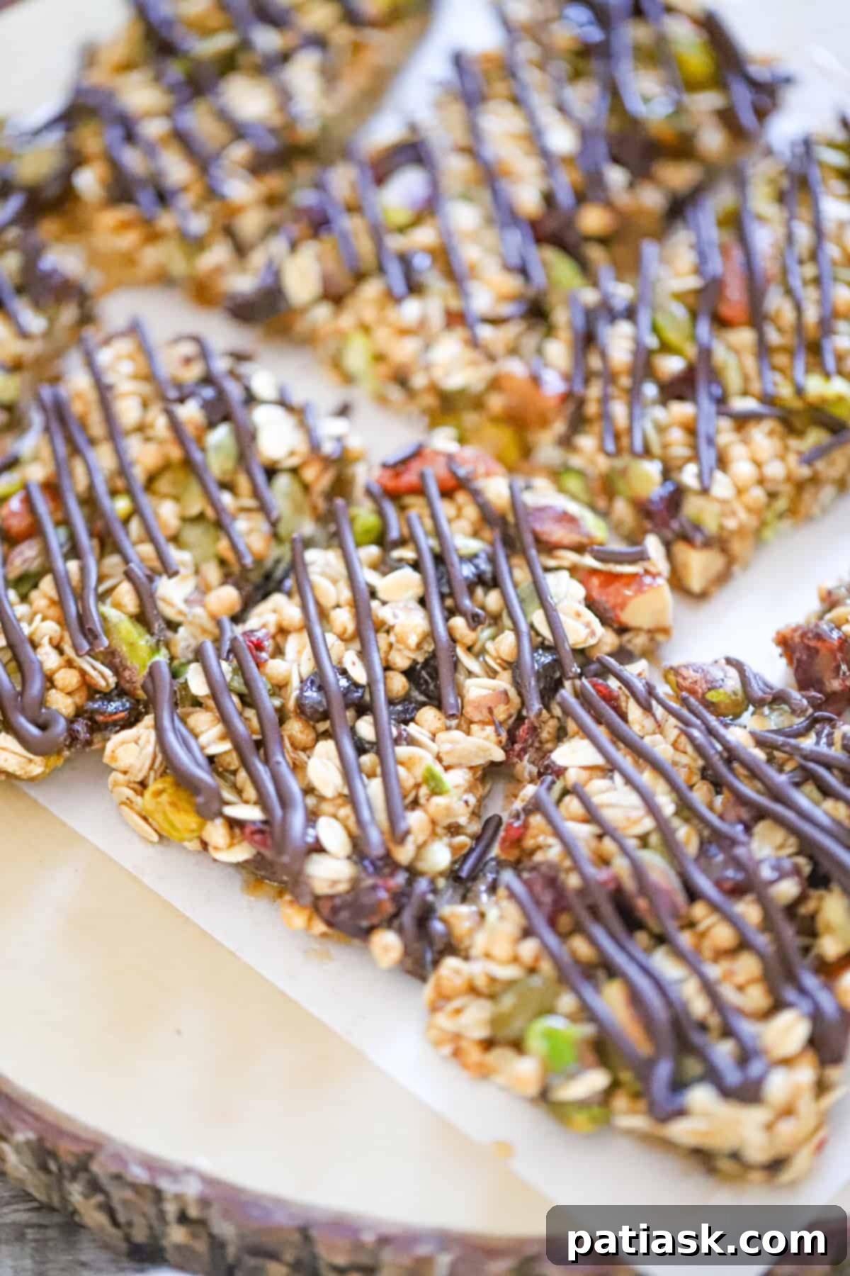 Healthy Nut & Fruit Granola Bars