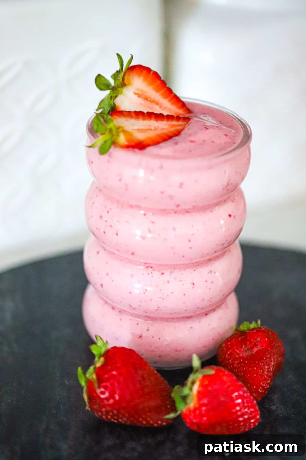 Strawberry Cottage Cheese Smoothie recipe healthy protein