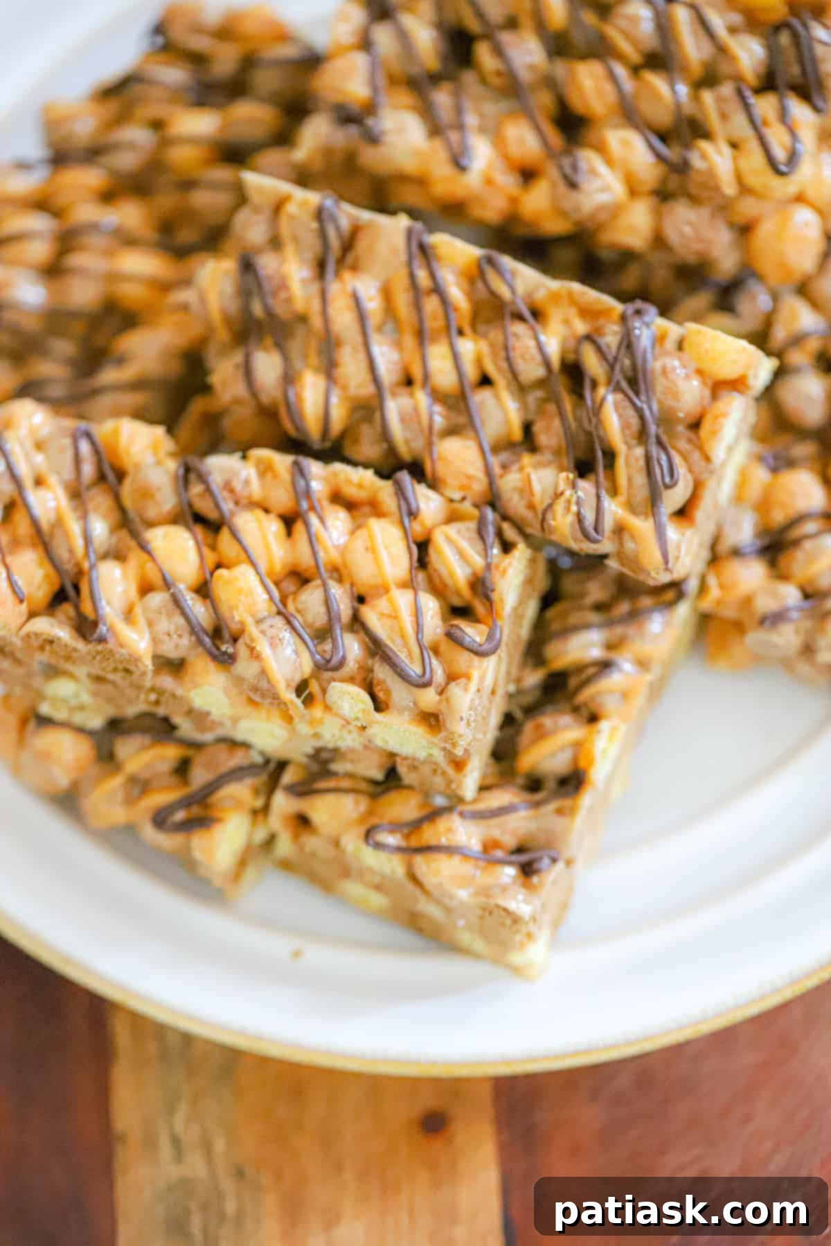 Final presentation of Reese's Puff Bars, perfectly cut and ready to serve.