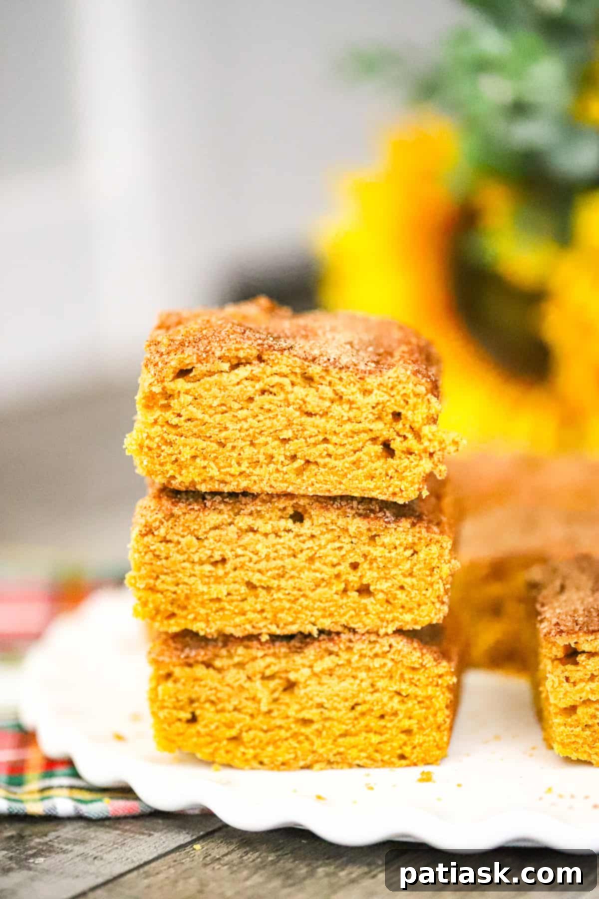 Perfect Autumn Snickerdoodle Bars 5 snickerdoodle pumpkin brownies sliced