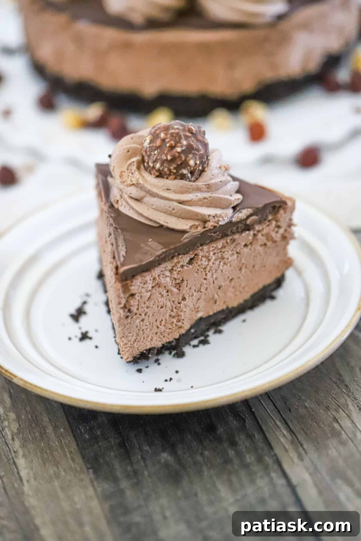 Decadent No-Bake Nutella Bliss 7 A whole no-bake Nutella cheesecake with rich topping