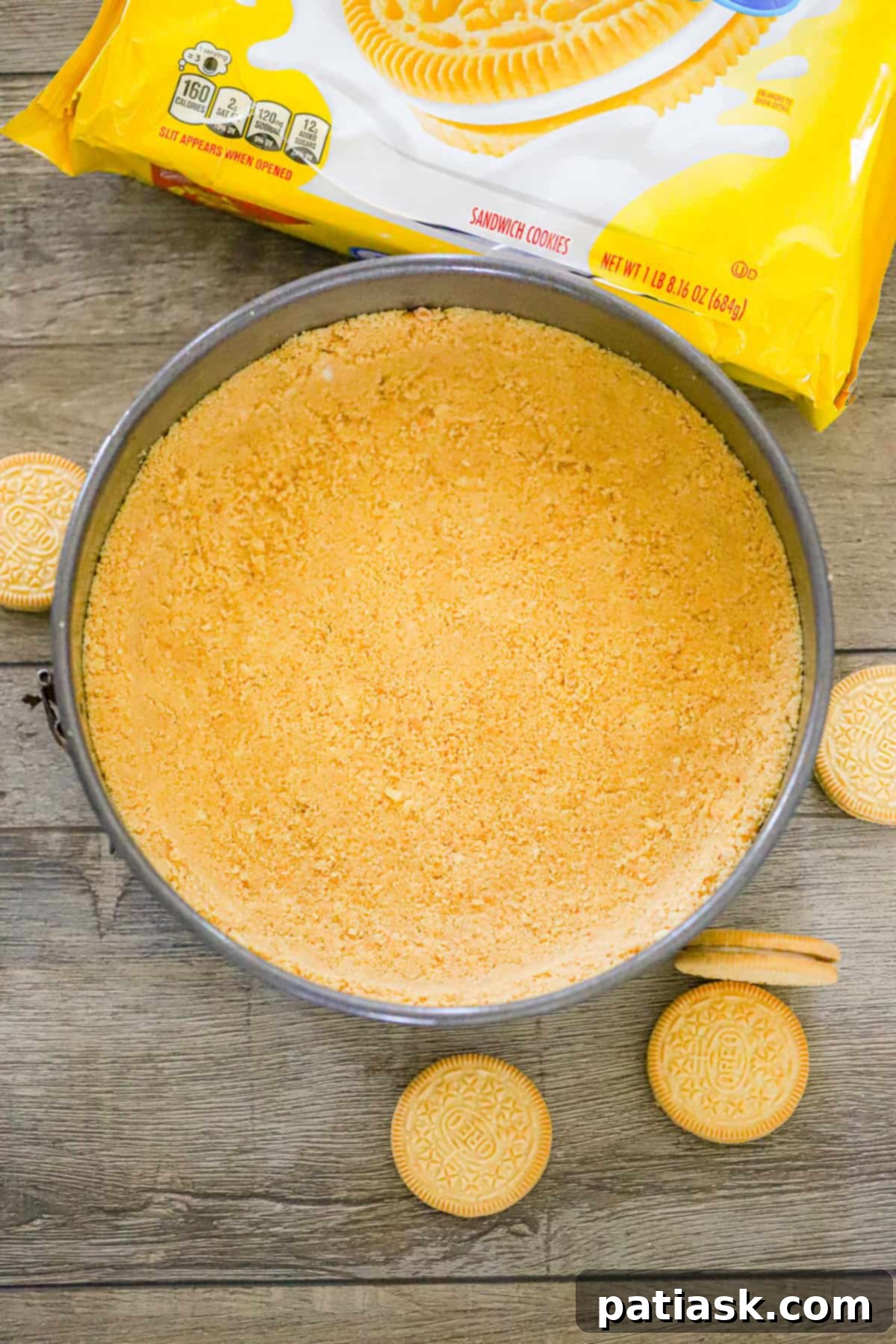 Quick & Delicious: 5 No-Bake Pie Crust Ideas 3 2 INGREDIENT GOLDEN OREO PIE CRUST