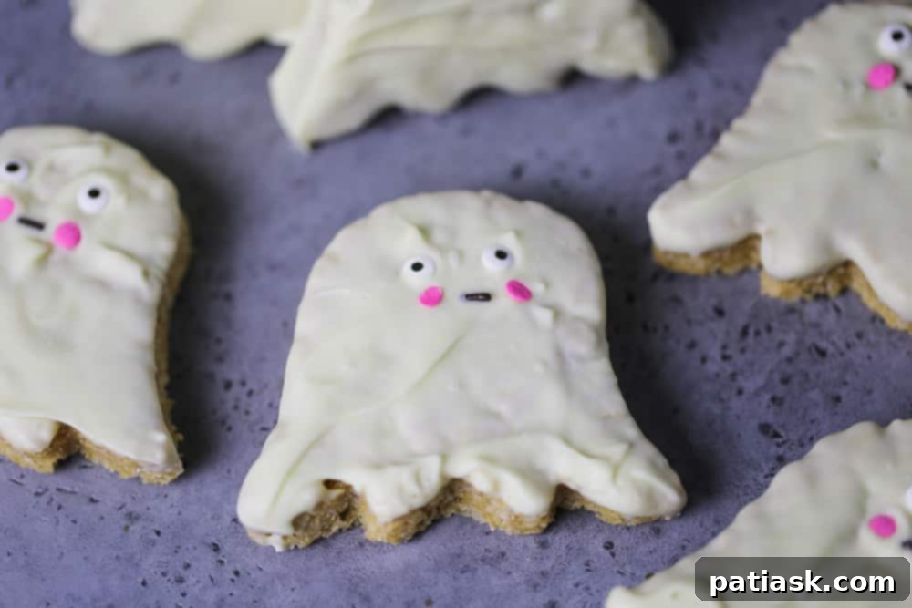 Peanut butter Rice Krispie ghosts treats Halloween no bake desserts