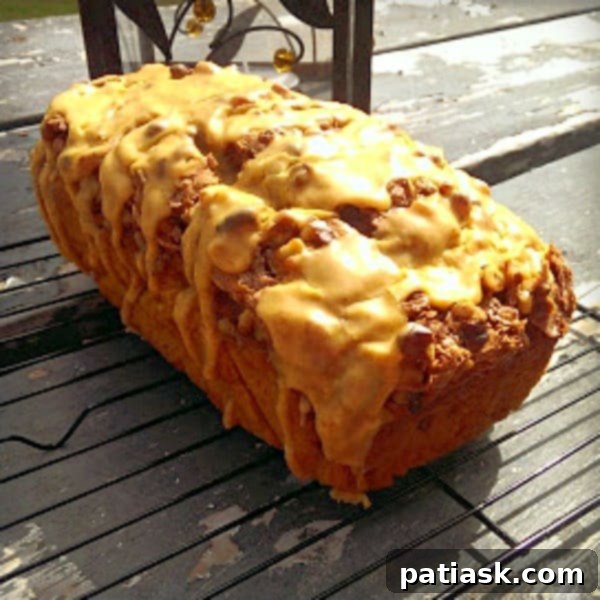 Autumn Spice Pumpkin Banana Dream Bread 6 Freshly baked Pumpkin Banana Bread with a generous drizzle of pumpkin glaze