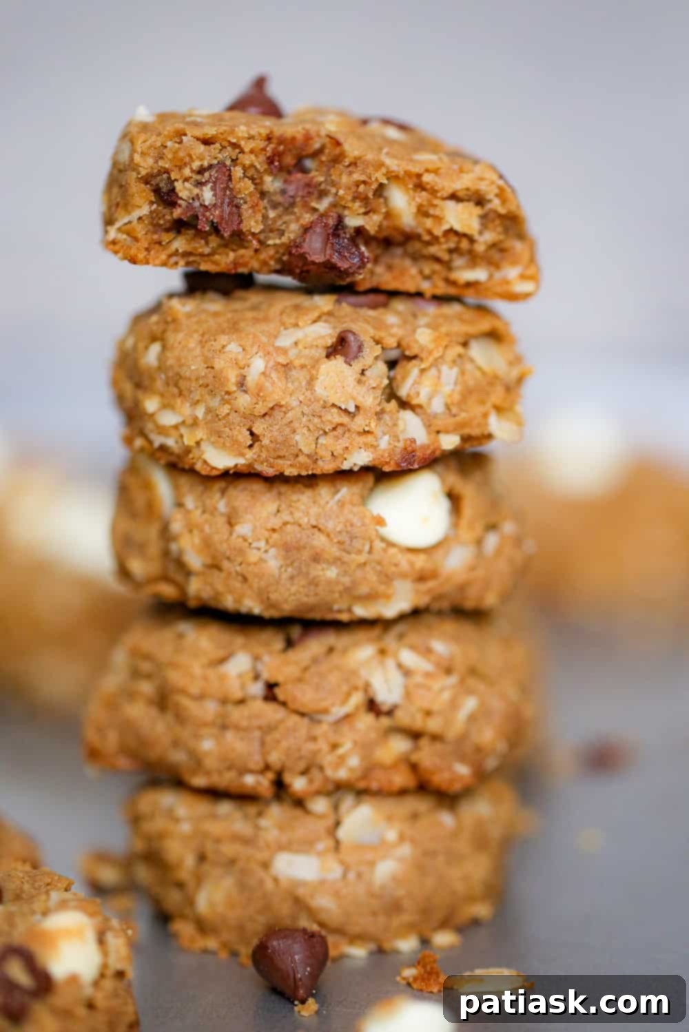 Feel-Good Peanut Butter Chocolate Chip Cookies 3 healthy peanut butter chocolate chip flourless cookies