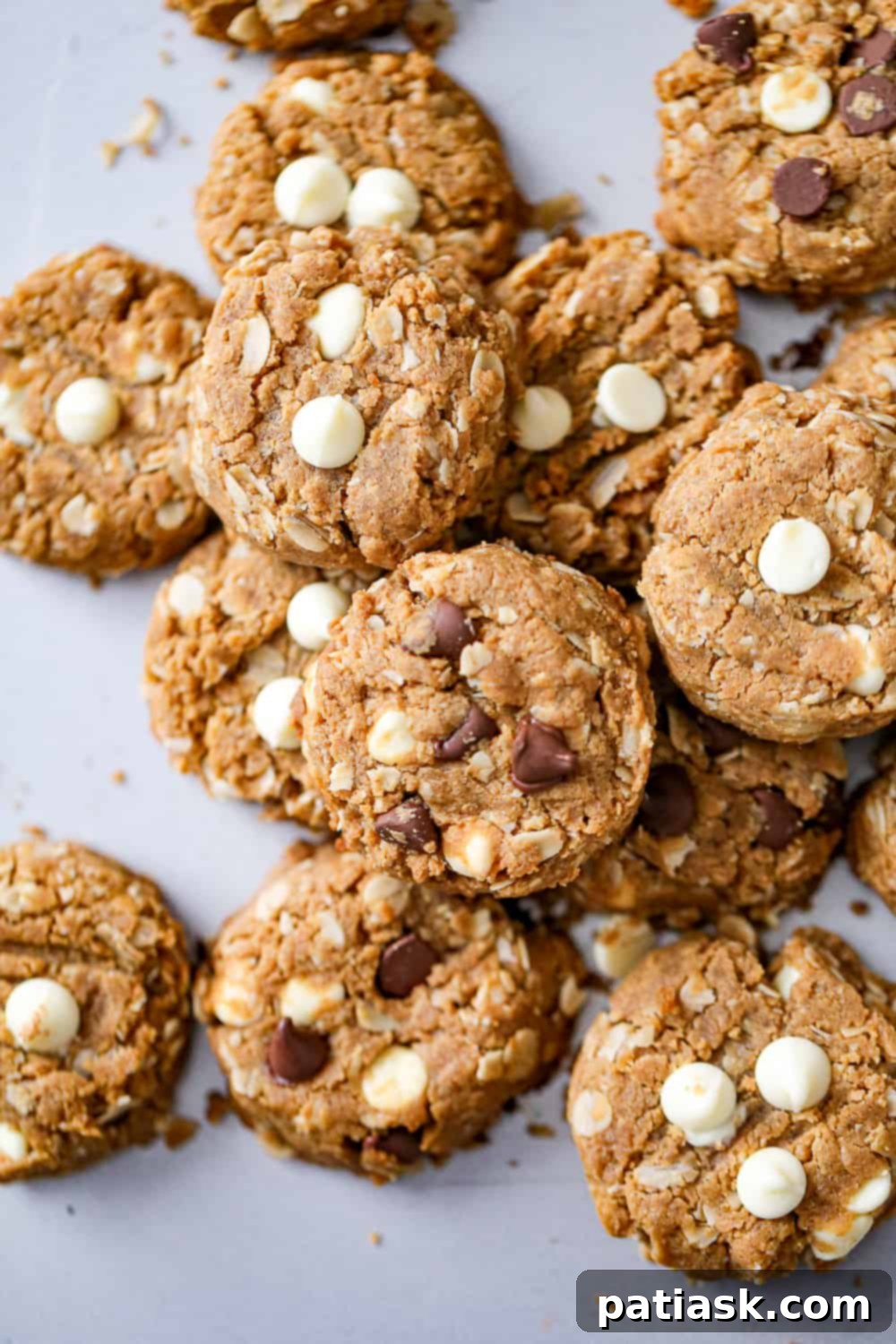 Feel-Good Peanut Butter Chocolate Chip Cookies 4 healthy peanut butter chocolate chip flourless cookies