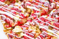 Effortless Cranberry Apple Crumble Cake